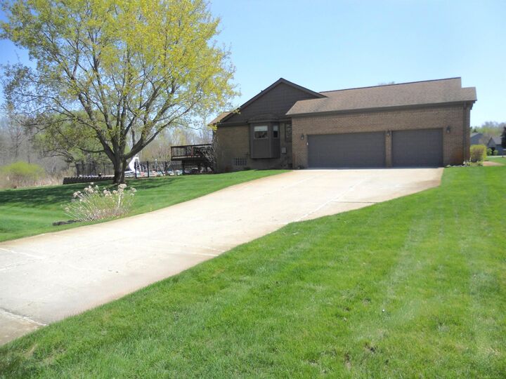 Property Photo:  10690 Oxbow Heights Drive  MI 48386 