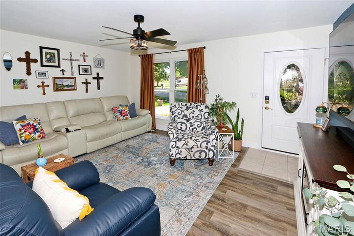 Property Photo: 962 Tree Trails Lane MO 63026