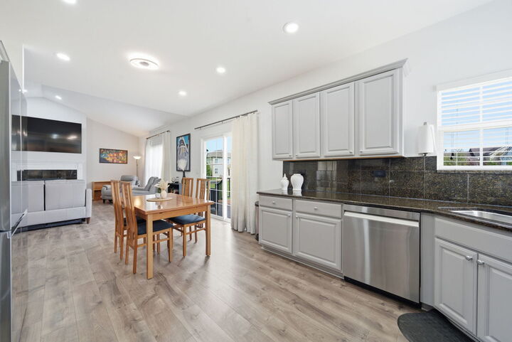 Property Photo:  109 Valencia Parkway  IL 60136 