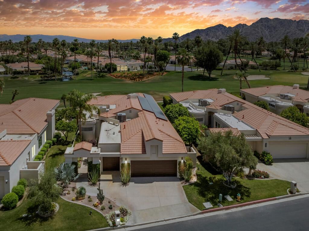 Property Photo: 75105 Spyglass Drive CA 92210