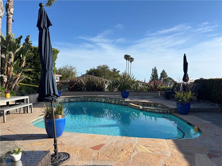 Property Photo:  29345 Quailwood  CA 90275 