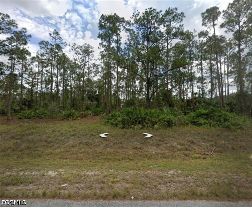 Property Photo:  802 Sheldon Avenue  FL 33936 