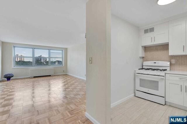 Property Photo: 2000 Linwood Avenue 7N NJ 07024