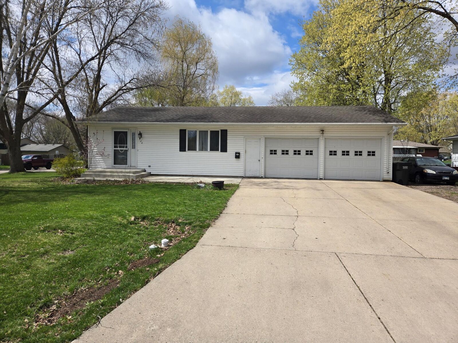 Property Photo:  734 Merrill Street SW  MN 55350 
