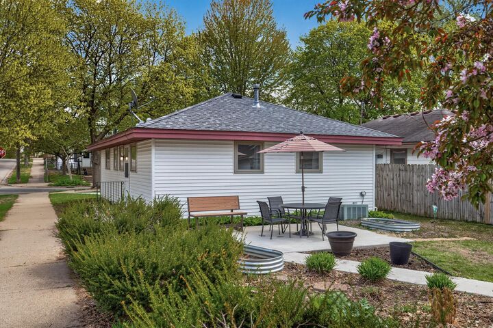 Property Photo:  4500 Pillsbury Avenue S  MN 55419 