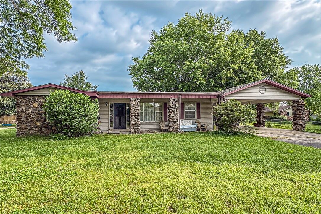Property Photo:  458 James Way  AR 72601 