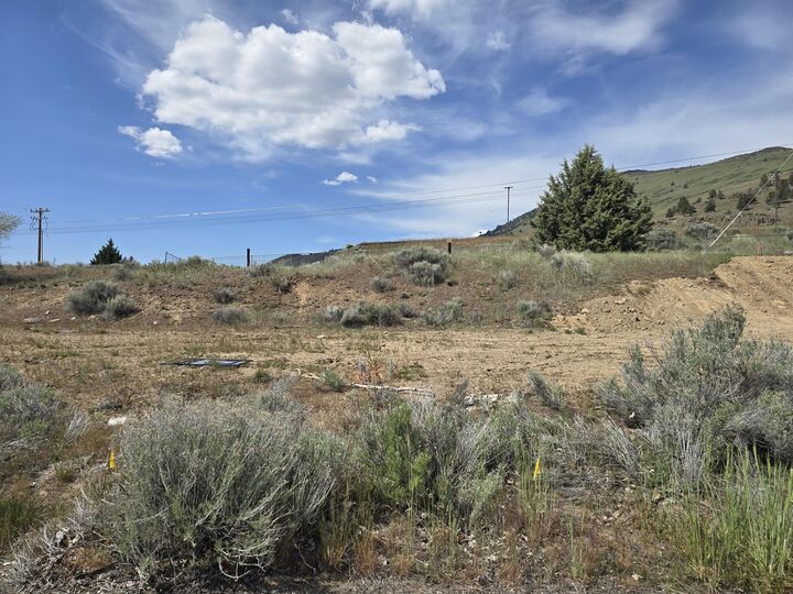 Property Photo:  6029 Dove Hollow Drive  OR 97603 