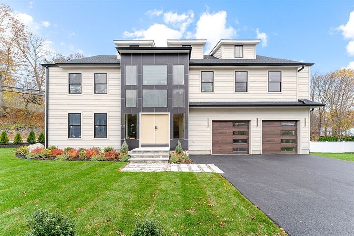 Property Photo:  8 Noanett Rd  MA 02494 