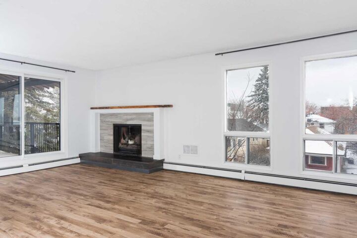 Property Photo: 2611 15A Street SW 302 AB T2T 4C1
