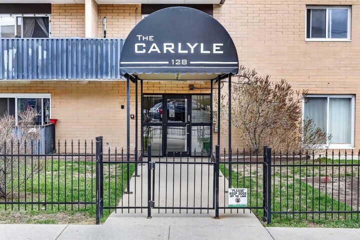 Property Photo:  128 15 Avenue SW 603  AB T2R 0P5 