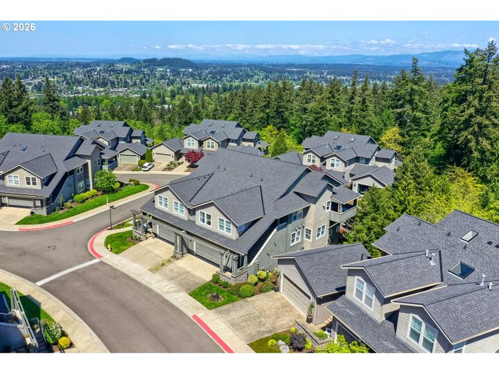 Property Photo:  8601 SE Bristol Park Dr  OR 97086 