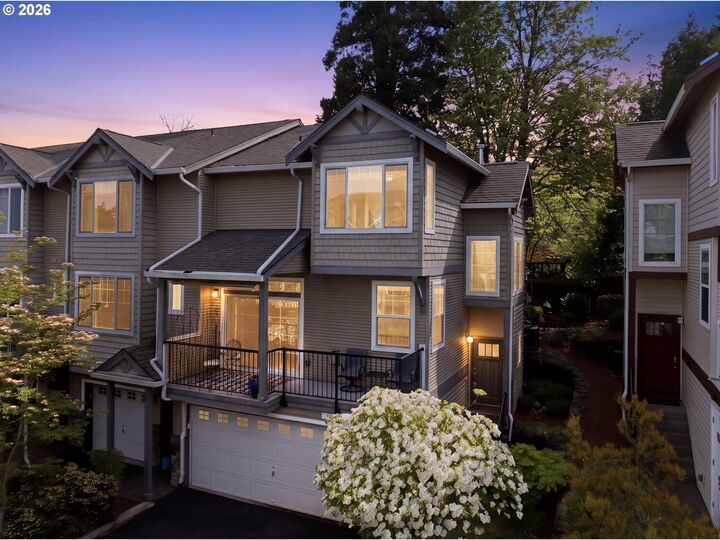 Property Photo:  780 NW 118th Ave 105  OR 97229 