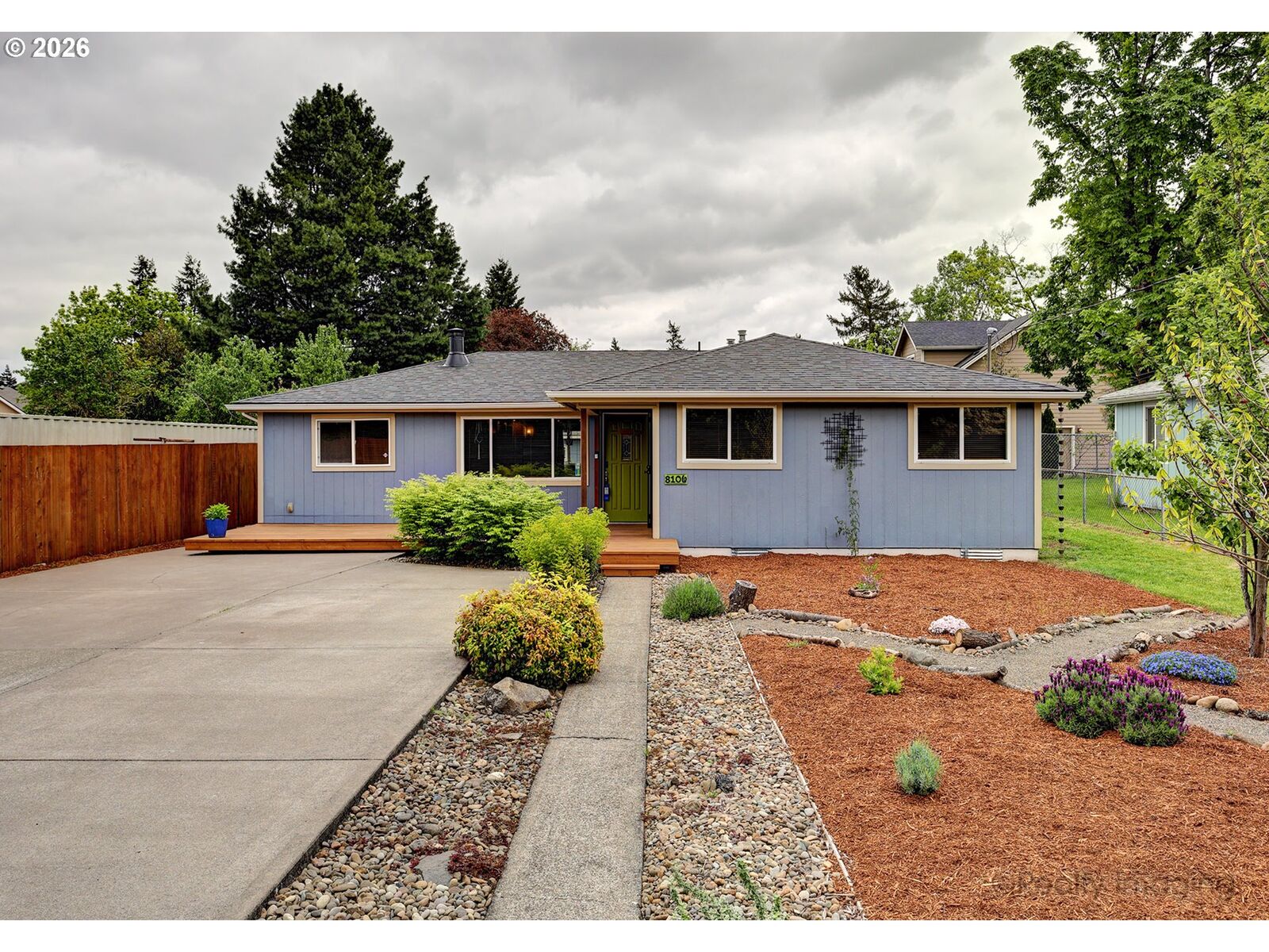 Property Photo:  8106 SE 67th Ave  OR 97206 