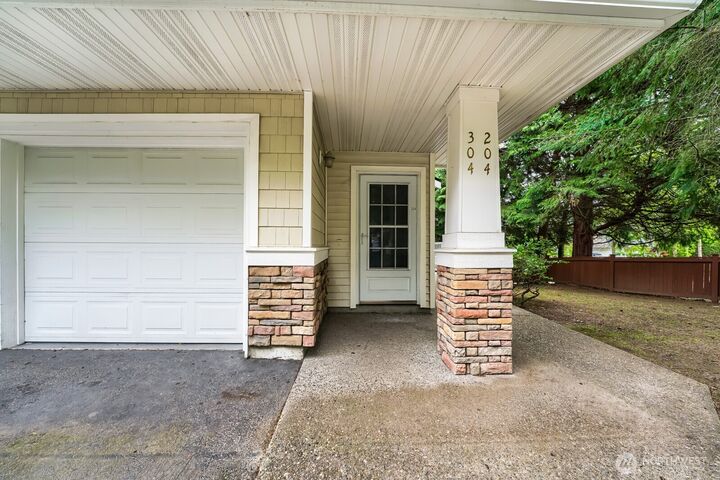 Property Photo:  22122  41st Avenue S 304  WA 98032 