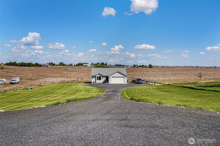 Property Photo:  8903  Stonecrest Road NE  WA 98837 