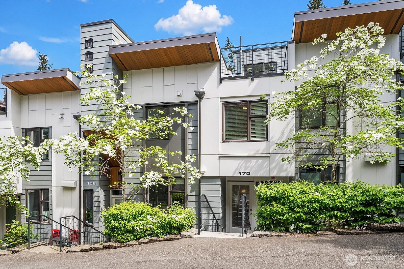 Property Photo:  170  107th Court SE  WA 98004 