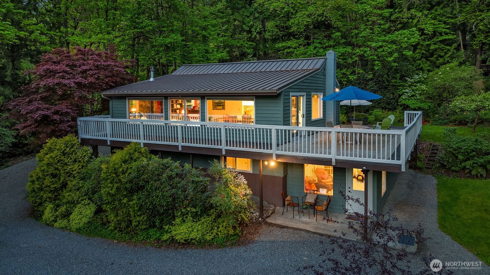 Property Photo:  10408  238th Way SE  WA 98027 