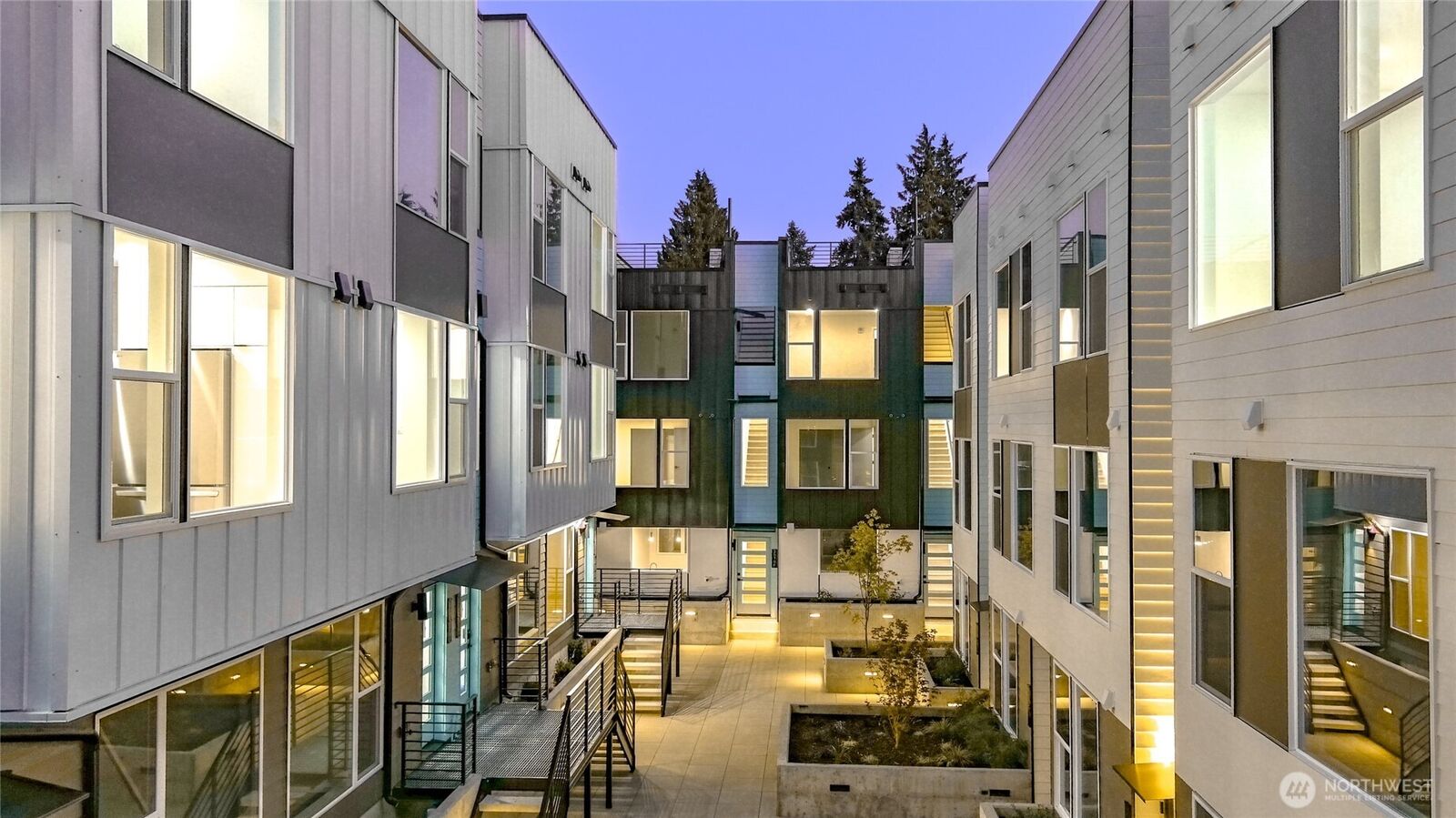 Property Photo:  3500 NE 125th Street D  WA 98125 