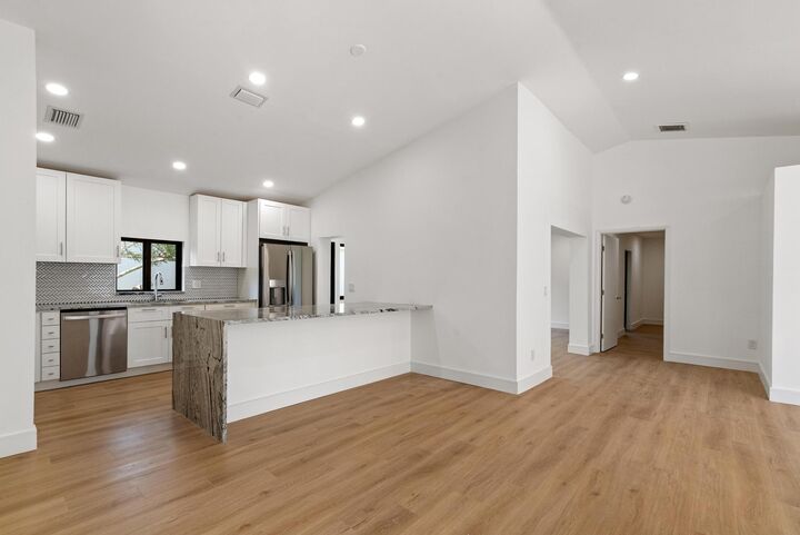 Property Photo:  786 NW 31st Avenue  FL 33445 
