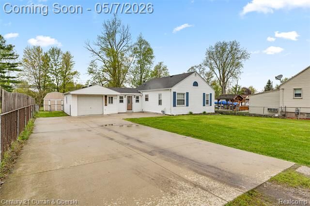 Property Photo:  24628 Woodland Drive  MI 48134 