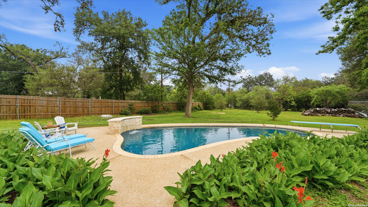 Property Photo: 10703 Bar X Trl TX 78023