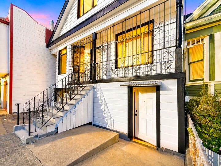 Property Photo:  259 Brussels Street  CA 94134 