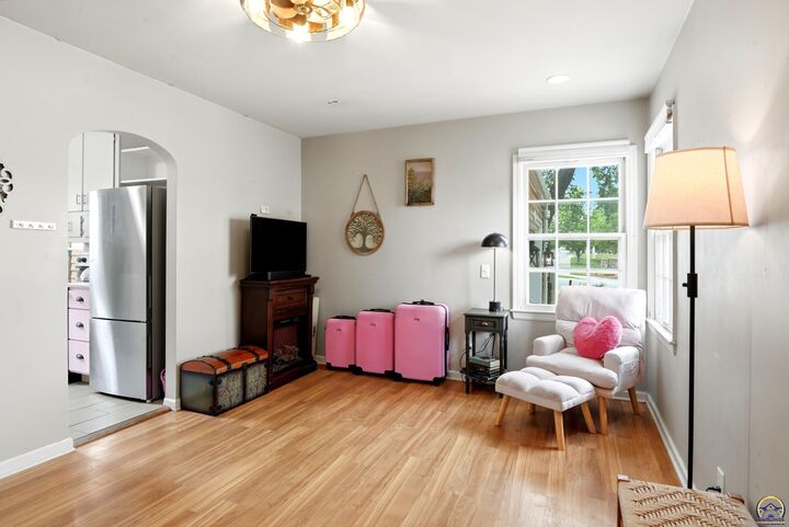 Property Photo:  601 SW Randolph Ave  KS 66606 
