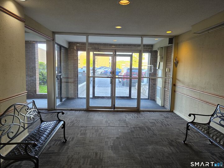 Property Photo:  140 Kane Street B9  CT 06119 