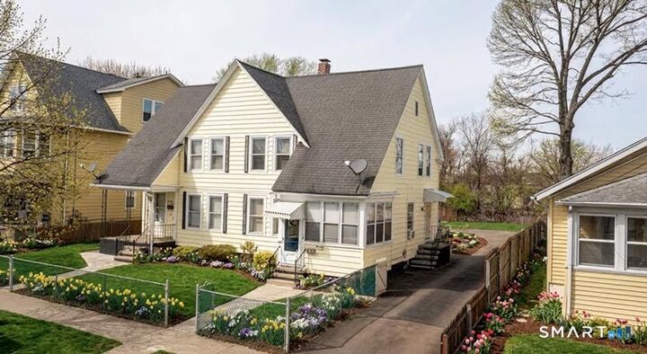 Property Photo:  79 Atwater Street  CT 06516 
