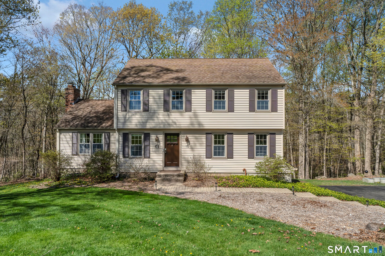 Property Photo:  15 Cornfield Lane  CT 06443 