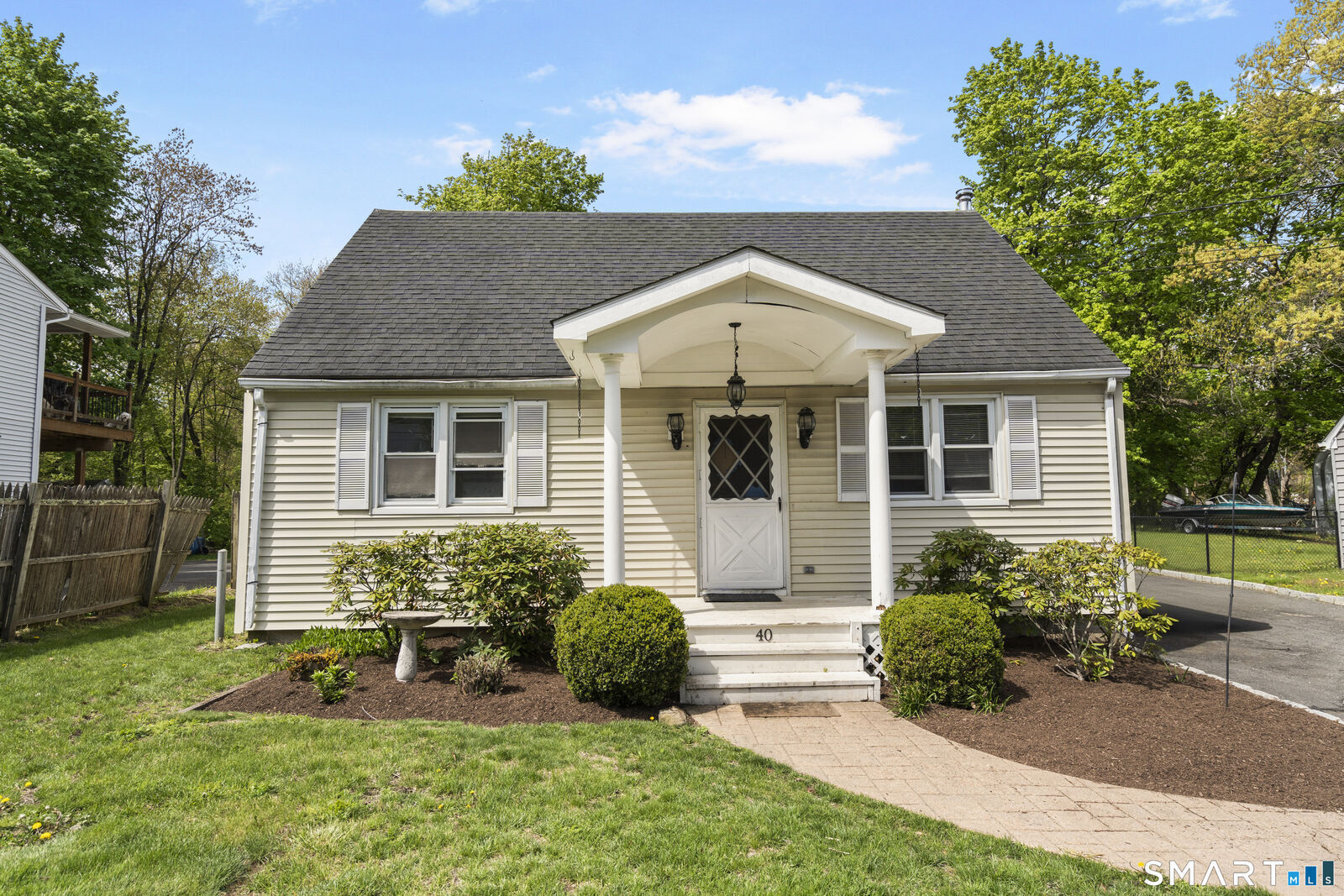 Property Photo:  40 Hakim St Extension  CT 06810 