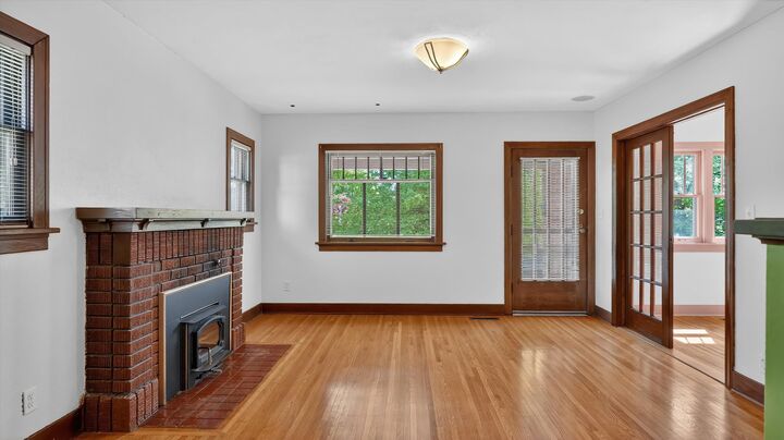 Property Photo:  3202 W Kiernan Ave  WA 99205 