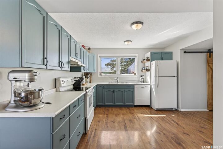 Property Photo:  149 2nd Avenue S  SK S0M 2K0 