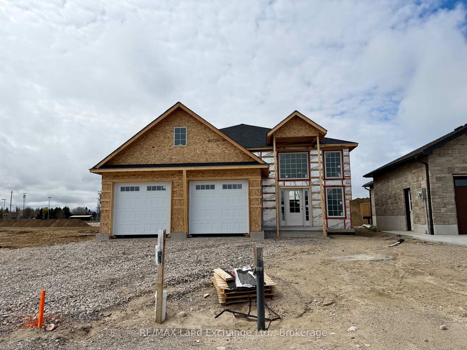Property Photo: 430 Northport Drive ON N0H 2C8