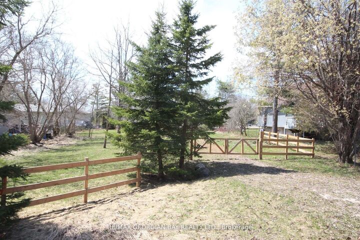 Property Photo:  5766 Penetanguishene Highway  ON L0L 1P0 