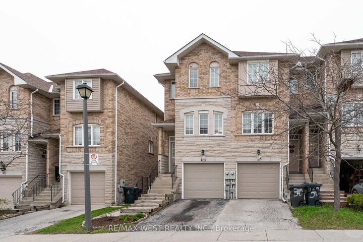 28 Shining Star Crescent — photo 1