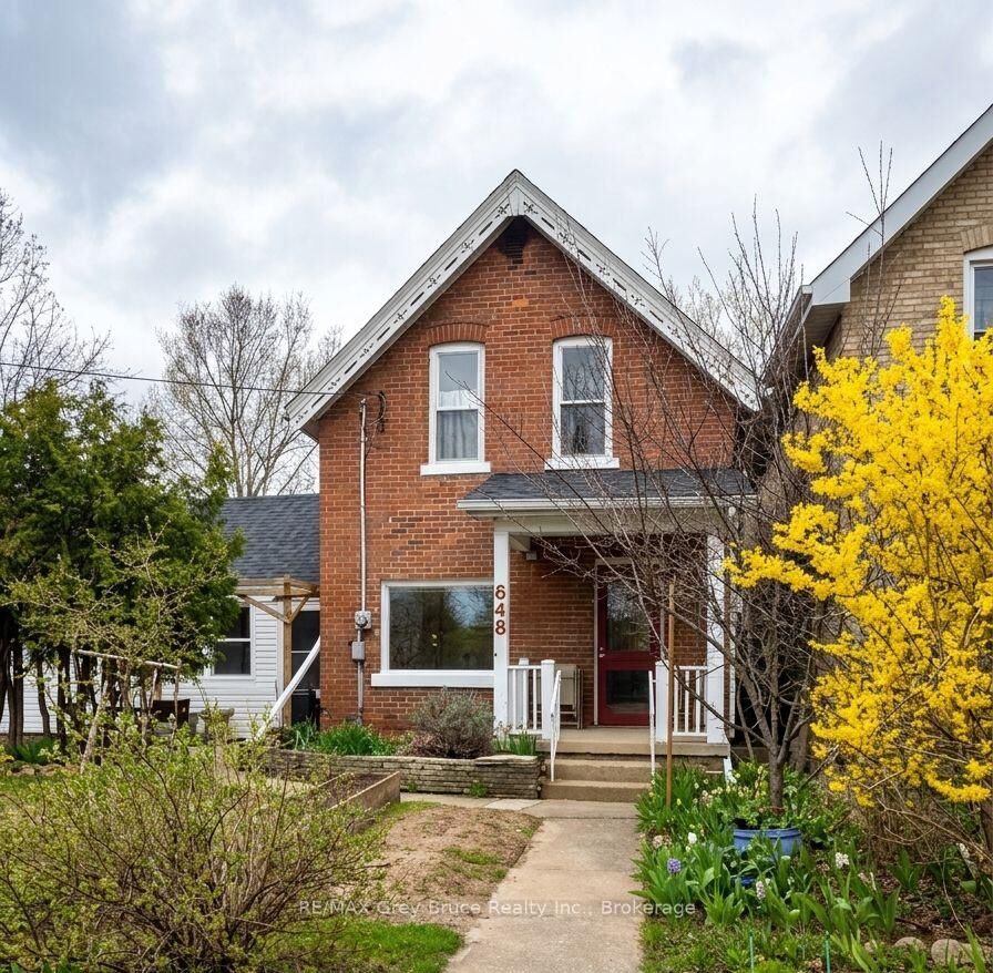 Property Photo: 648 9th Street E ON N4K 1P7
