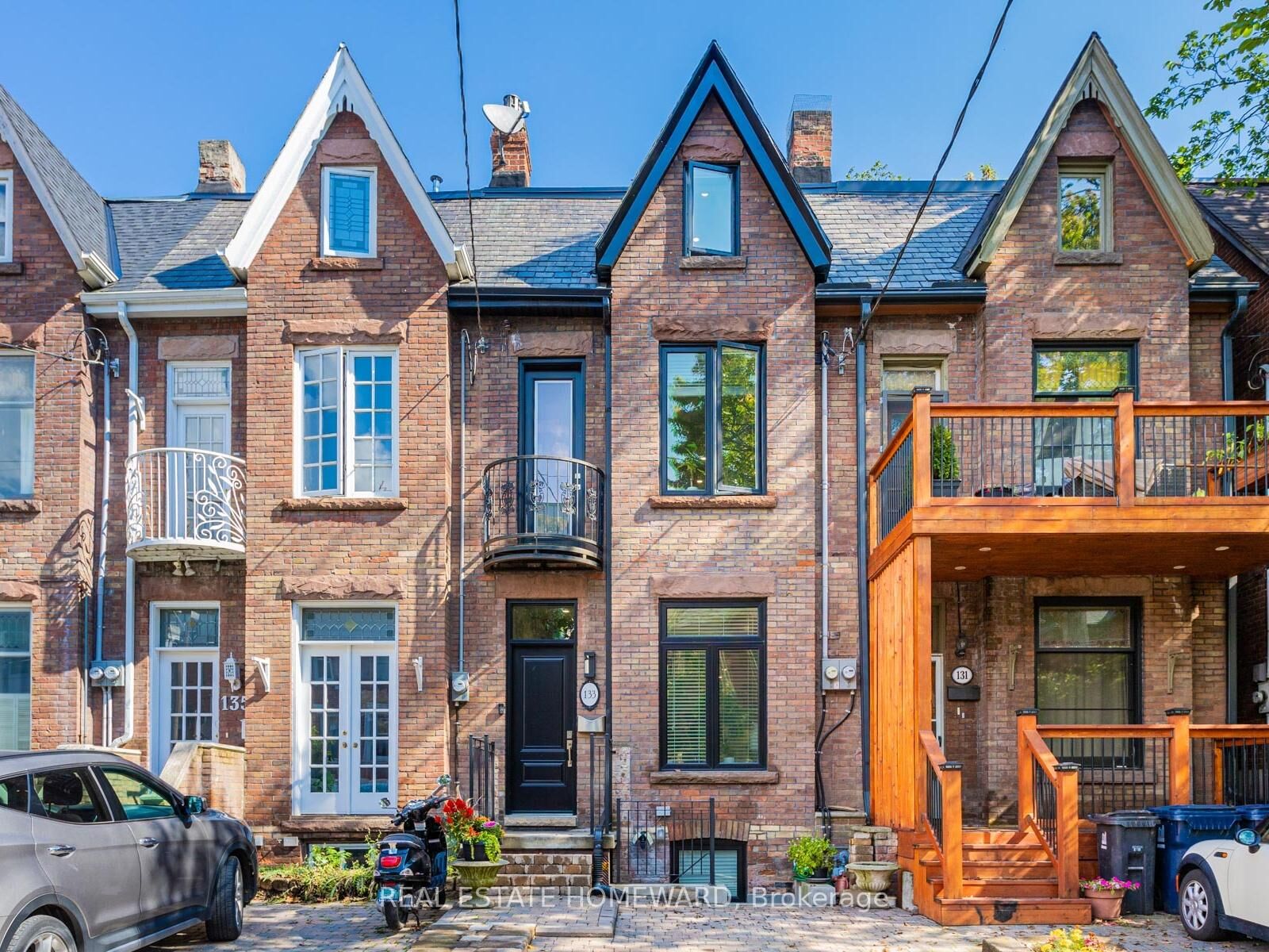 Property Photo: 133 Cowan Avenue ON M6K 2N1
