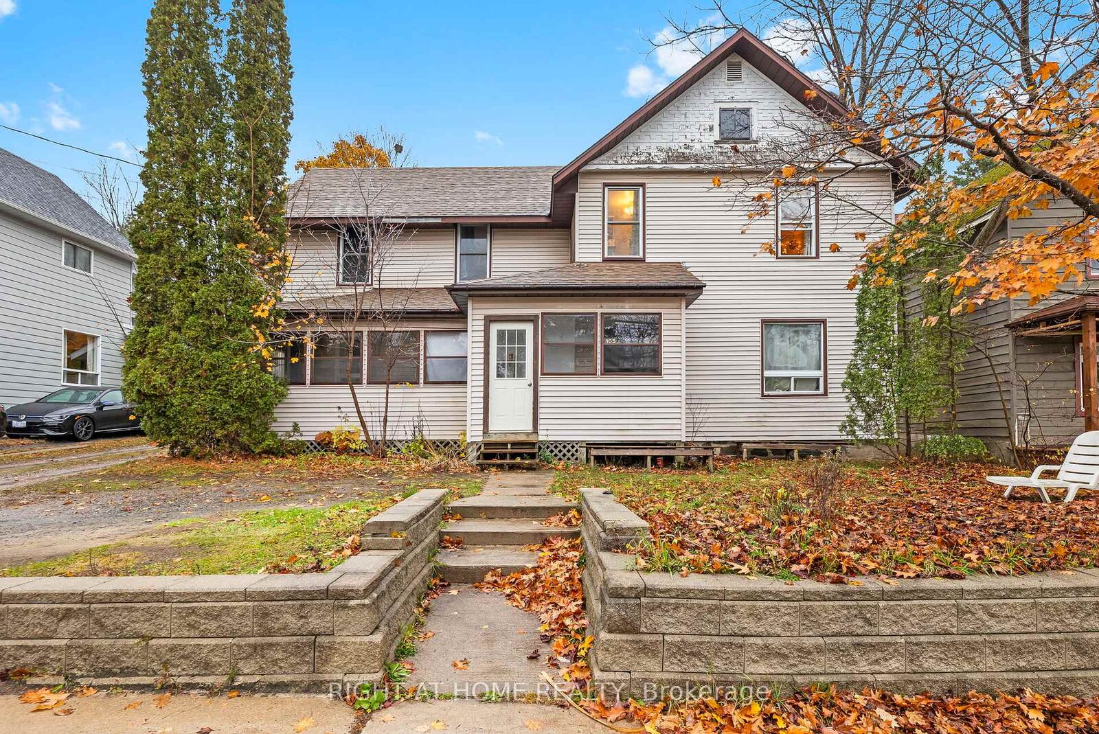 Property Photo: 105 Gibson Street ON P2A 1X6