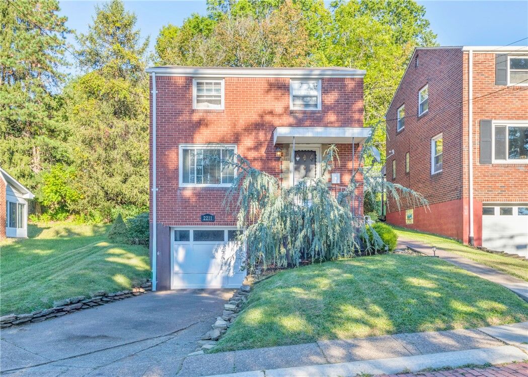 Property Photo:  2211 Lucina Ave  PA 15210 
