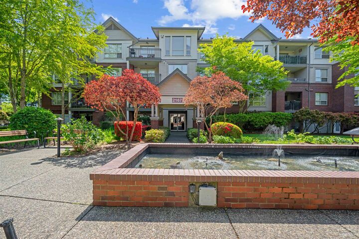 Property Photo: 2167 152 Street 305 BC V4A 4P1