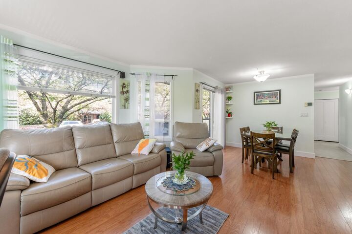 Property Photo: 175 W 4th Street 201 BC V7M 1H6