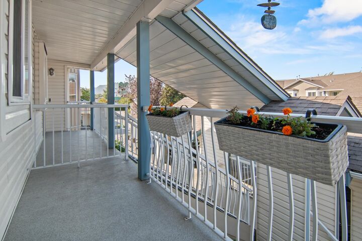 Property Photo: 45435 Knight Road 20 BC V2R 3E8