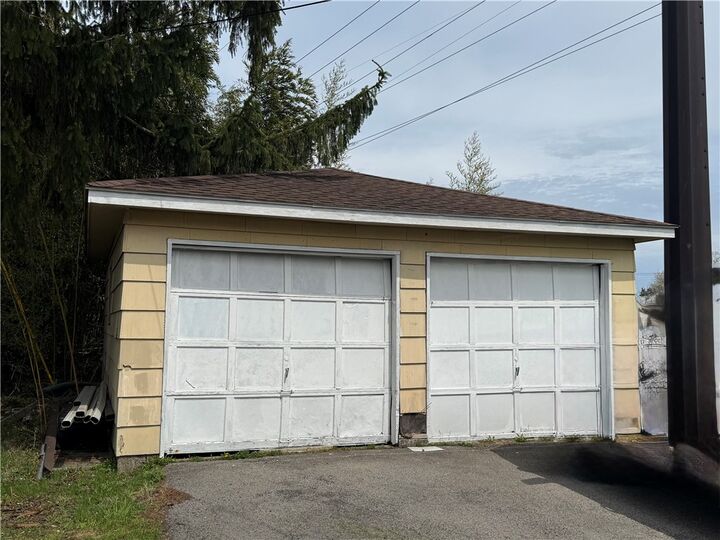 Property Photo:  122-124 McCall Road  NY 14616 