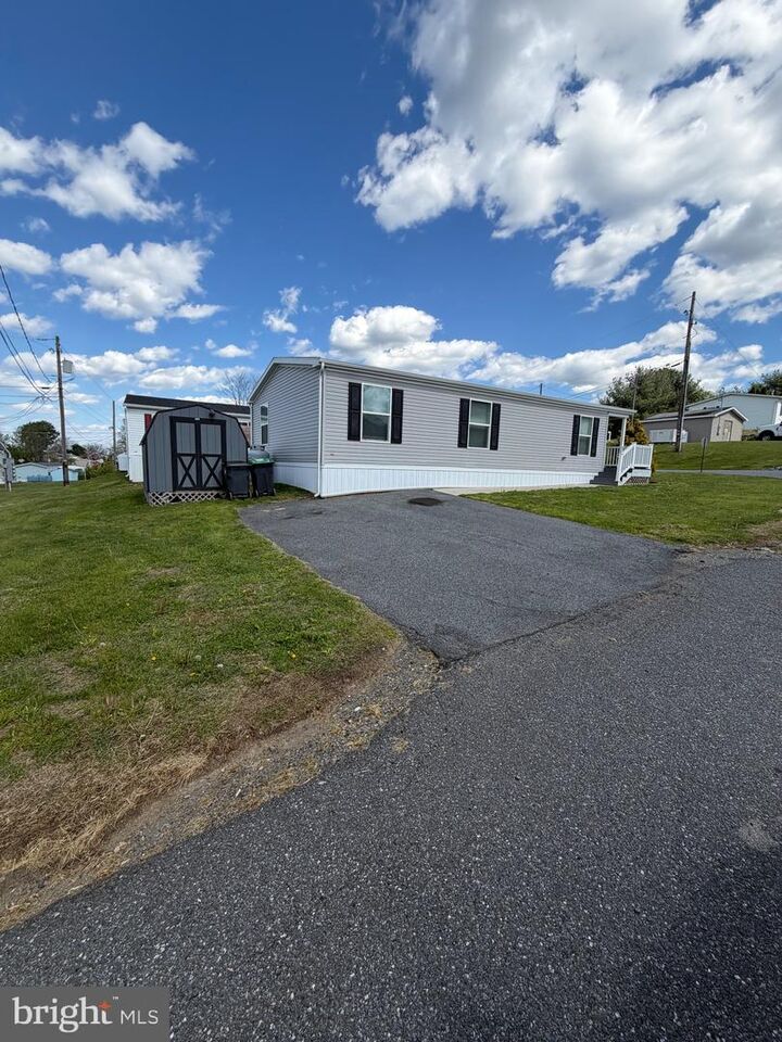 Property Photo:  13 Frieden Manor C  PA 17972 