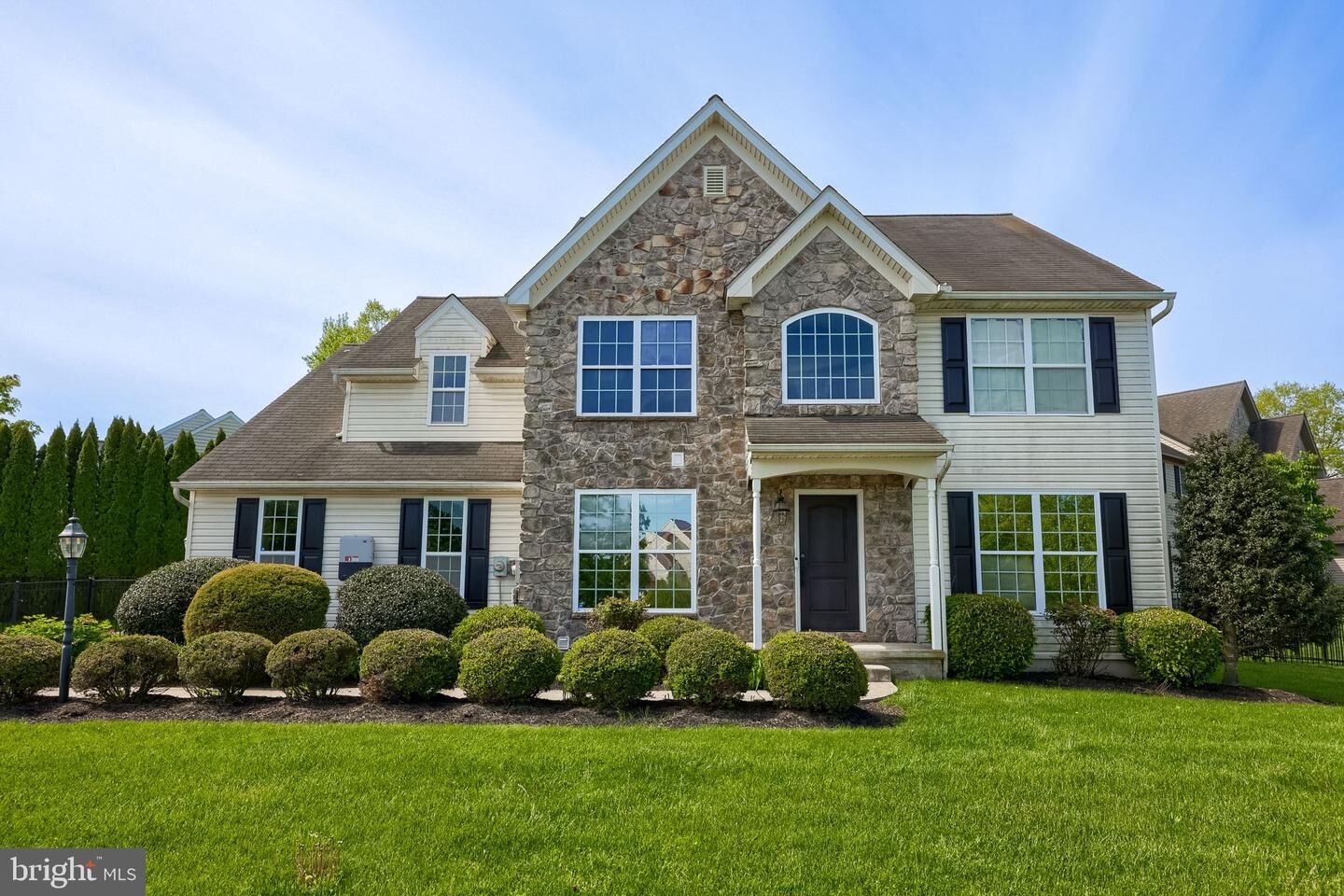 Property Photo: 13 S Larkspur Drive PA 17078