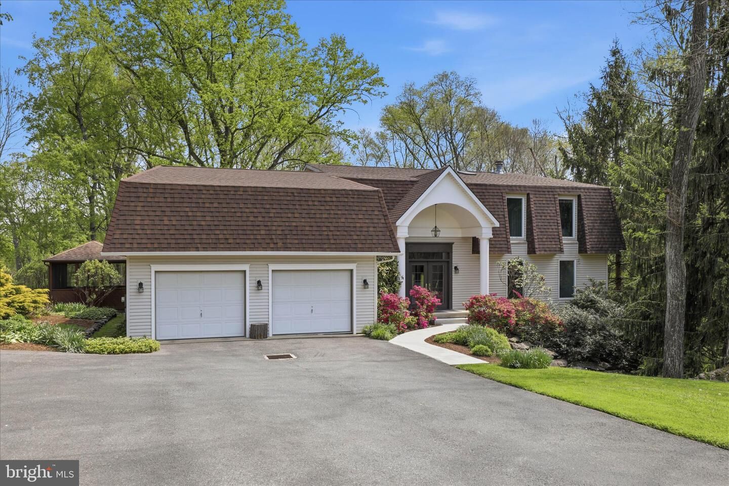 Property Photo:  259 Ironstone Ridge Road  PA 17603 