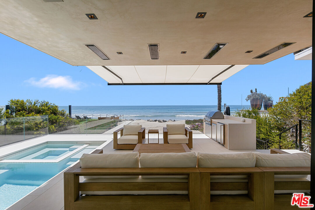 Property Photo:  31224 Broad Beach Rd  CA 90265 