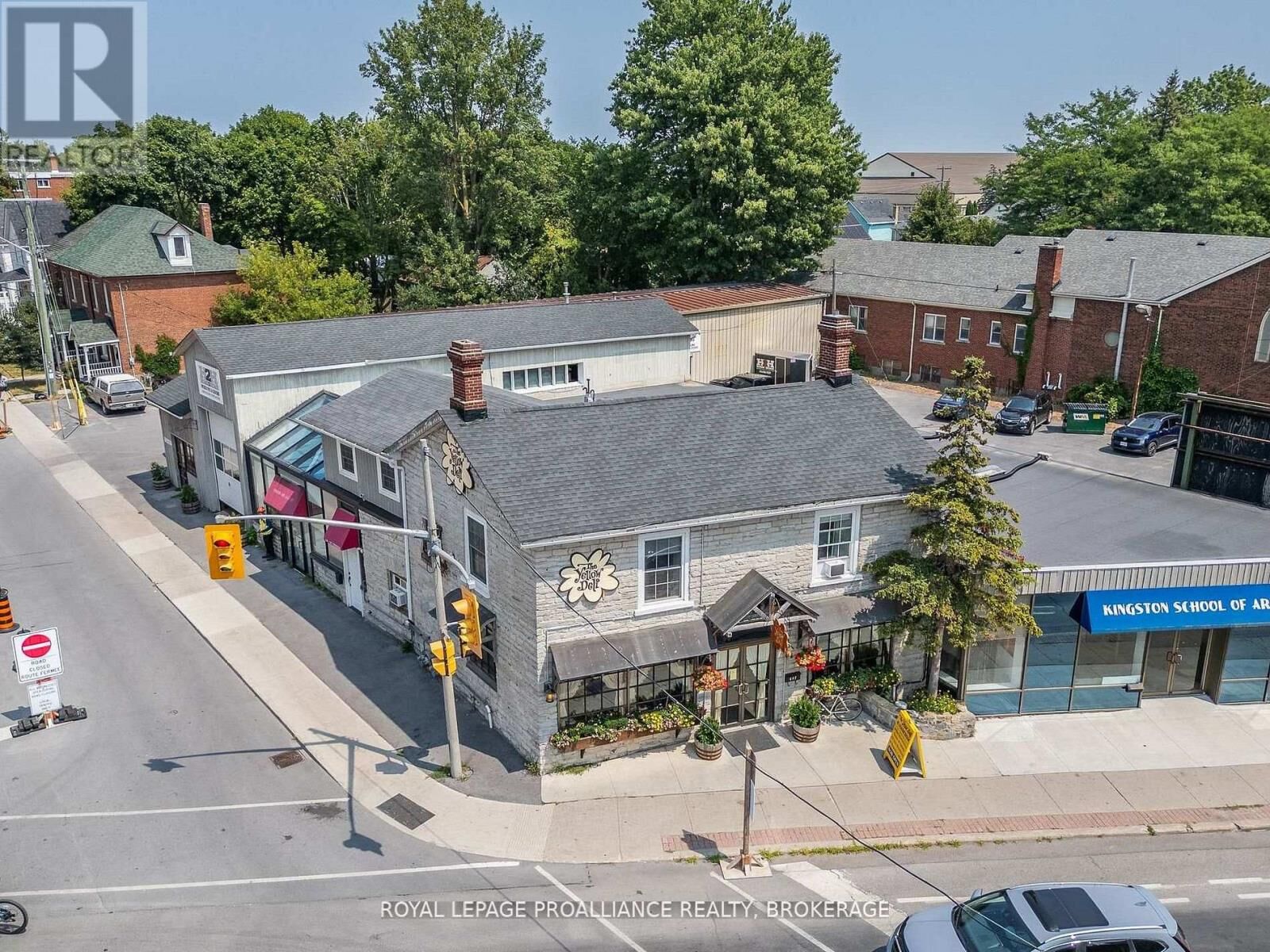 Property Photo:  647 Princess Street  ON K7L 1E4 