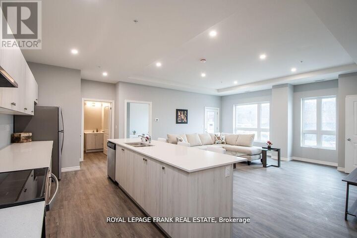 Property Photo:  513 Dundas Street East E2  ON L1N 0N4 